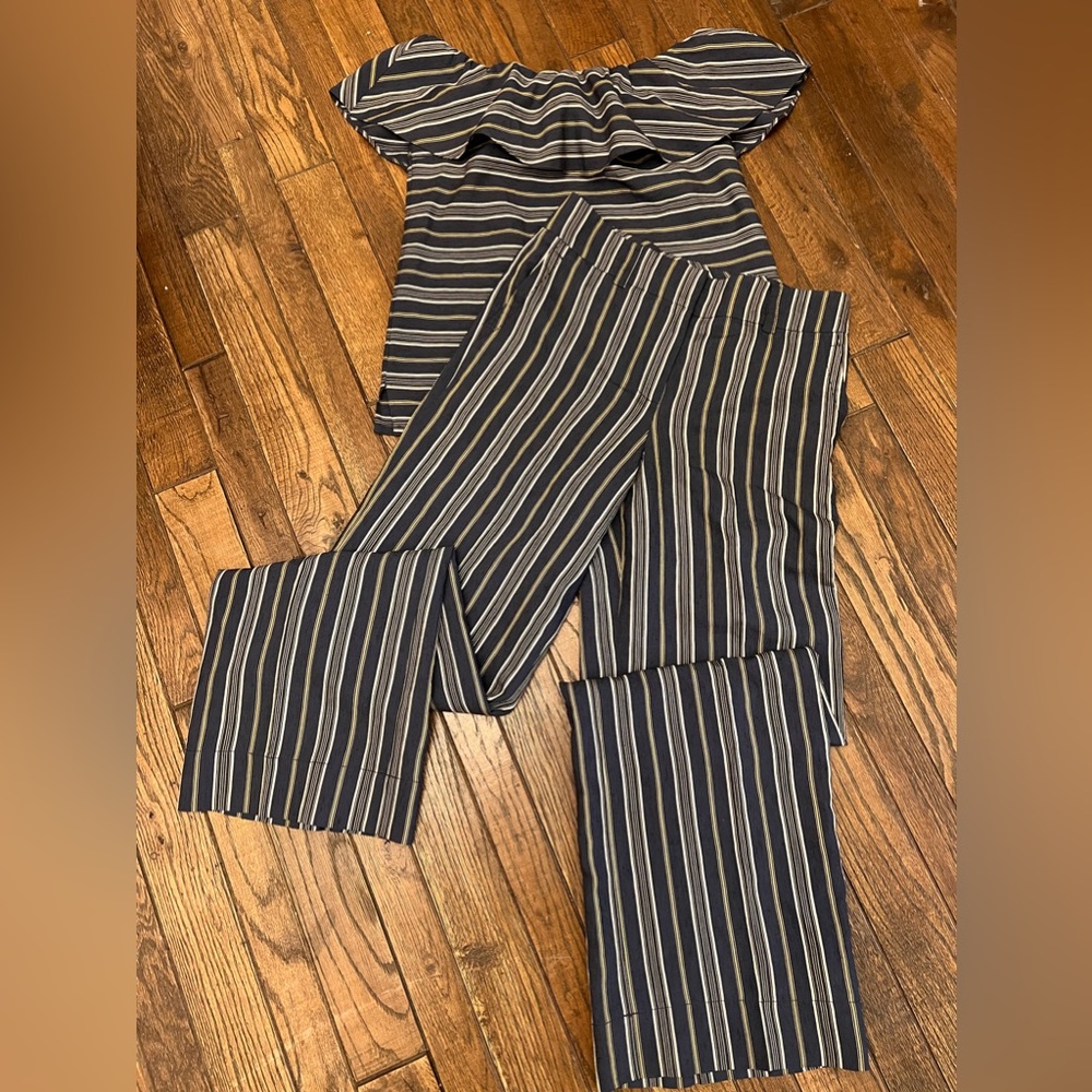 W by Worth Linen blend gray white striped pantsuit